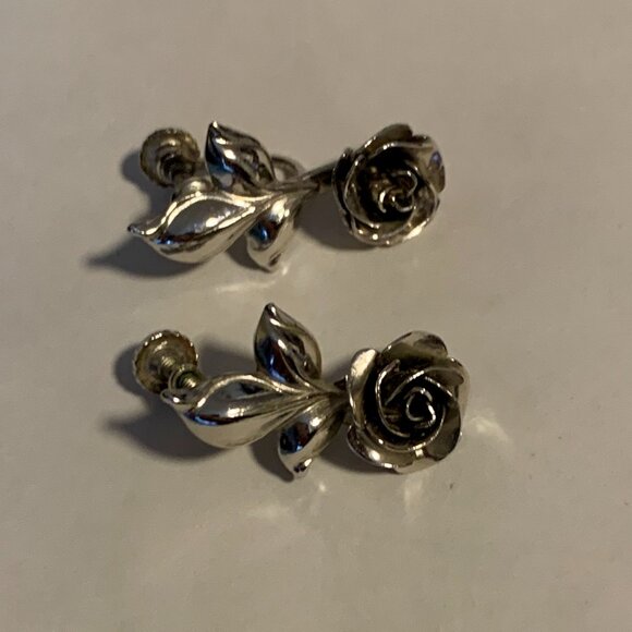 Bond Boyd Vintage Rose Sterling Screw Back Earrings - Picture 1 of 4